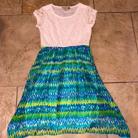 Girls dress bundle - Picture 2 of 8